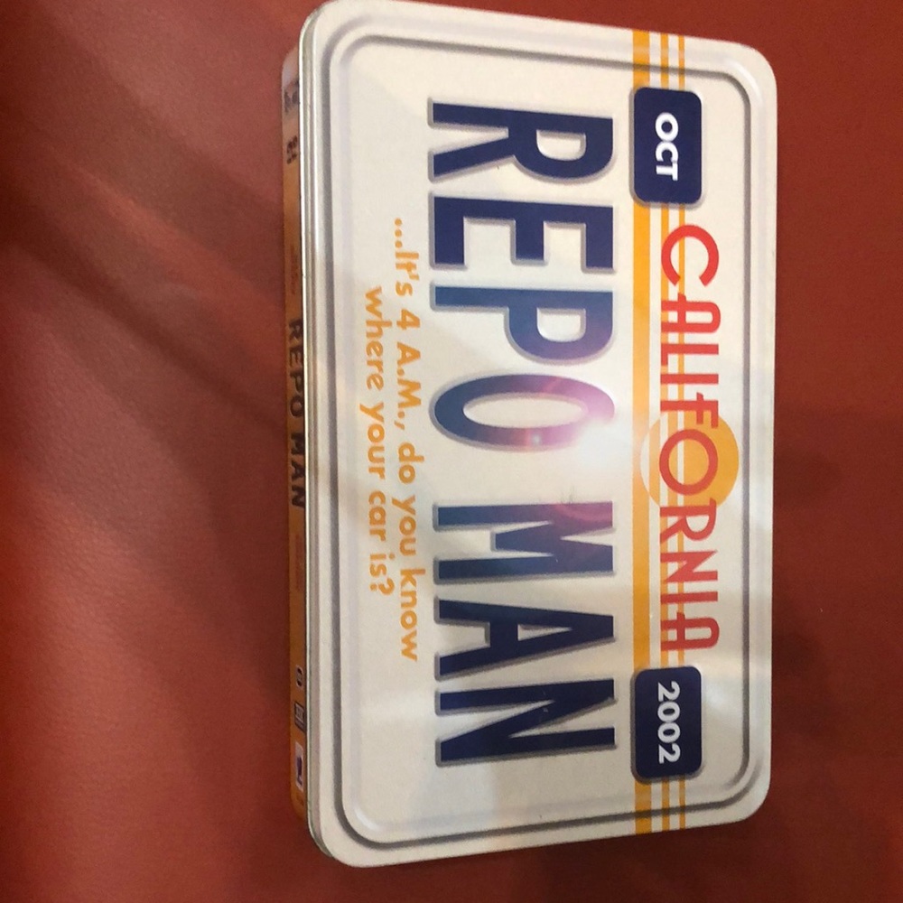 Repo Man - complete vintage movie, soundtrack (2dvds) booklet & card insert.